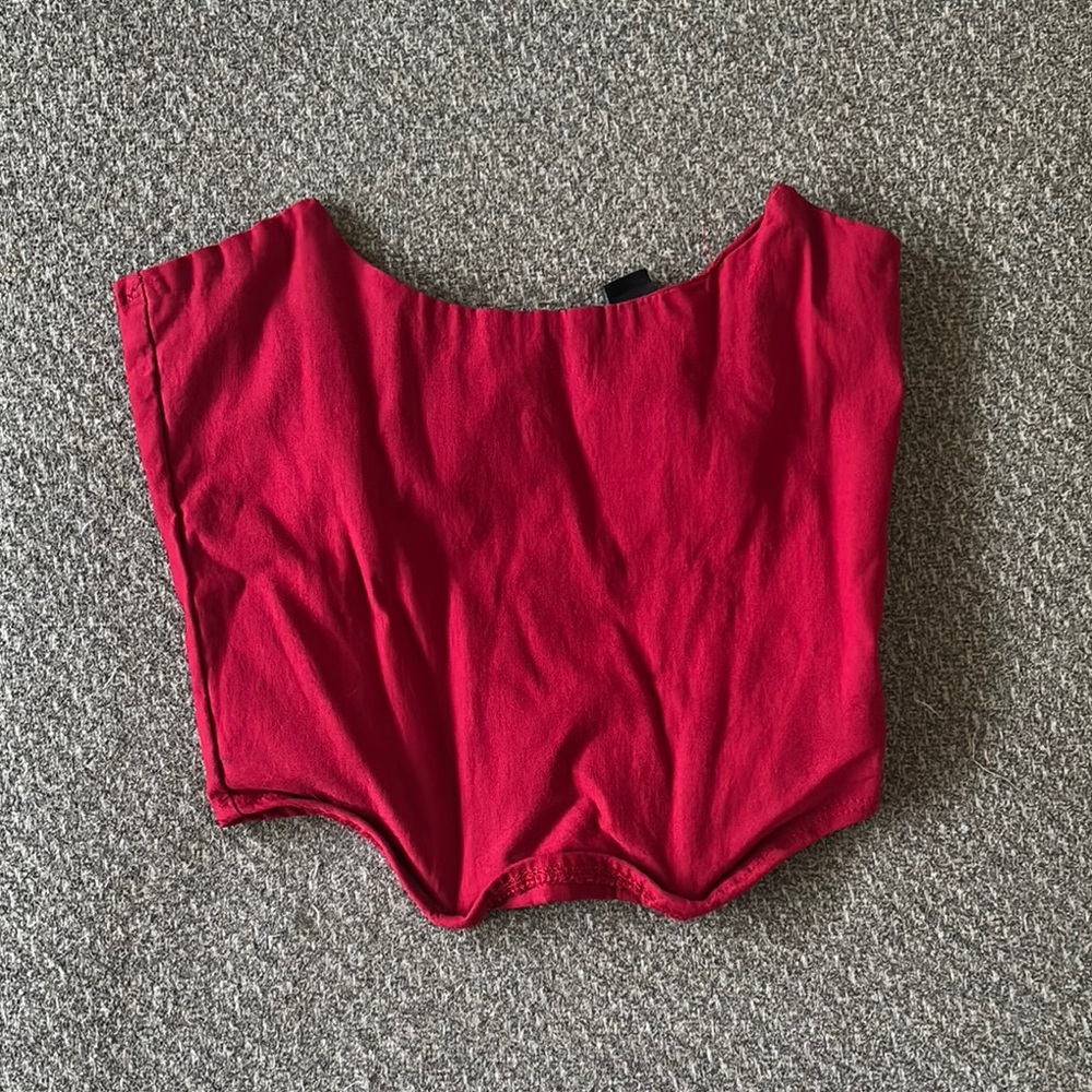 Red Sleeveless Top